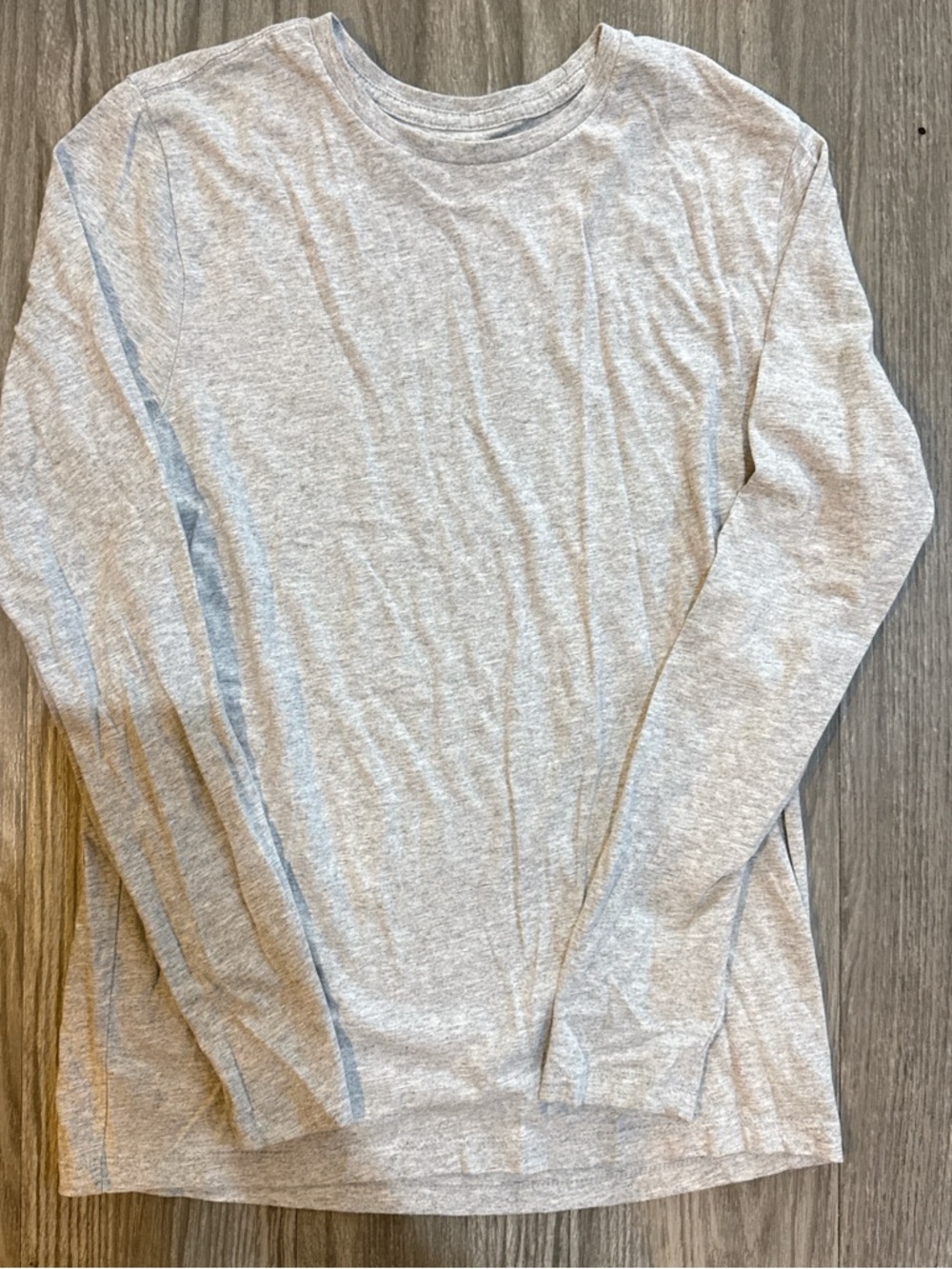 Old Navy Light Gray Long Sleeve Tee